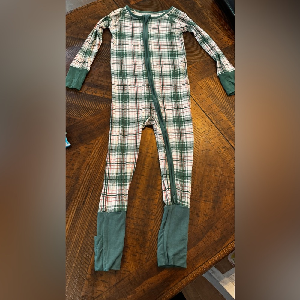 2T Christmas little sleepies zippy